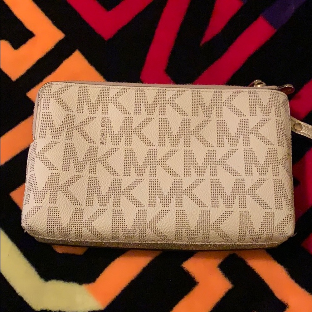 FLASH SALE TODAY ONLY-MK double wristlet NWOT